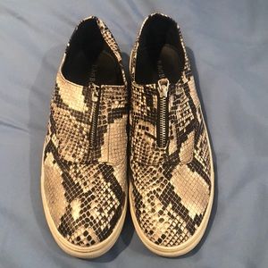 Snakeskin shoes